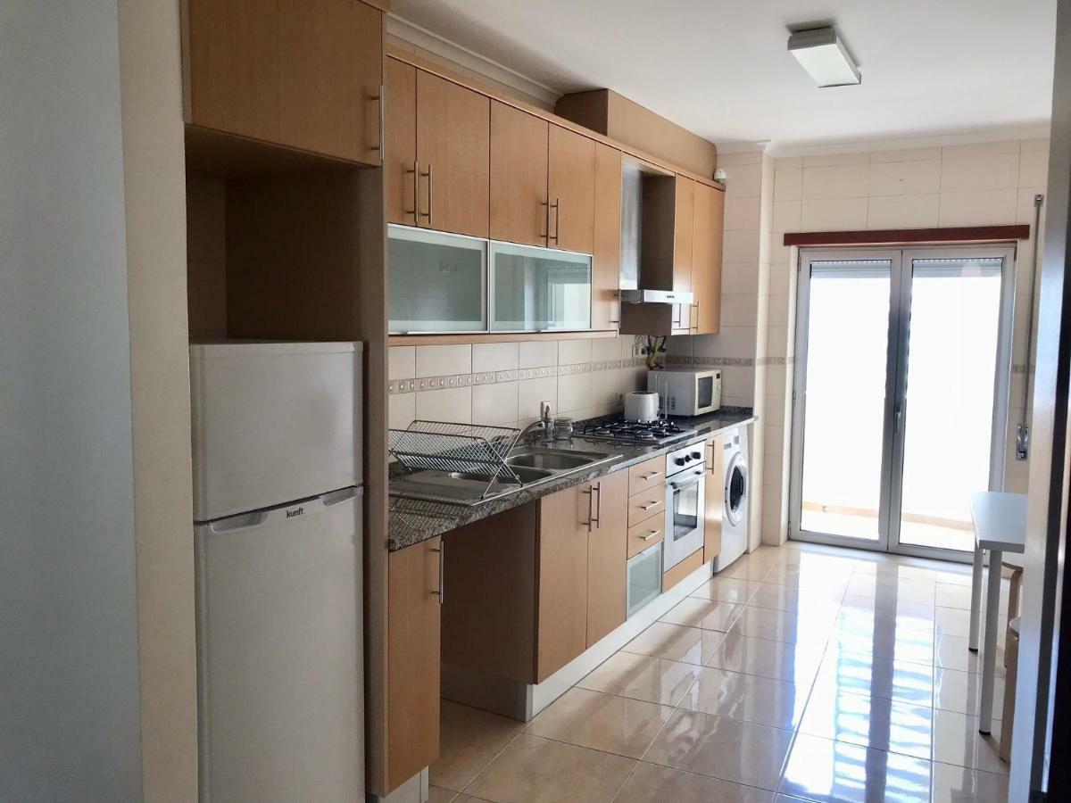 Nazare Beach Apartments Екстериор снимка